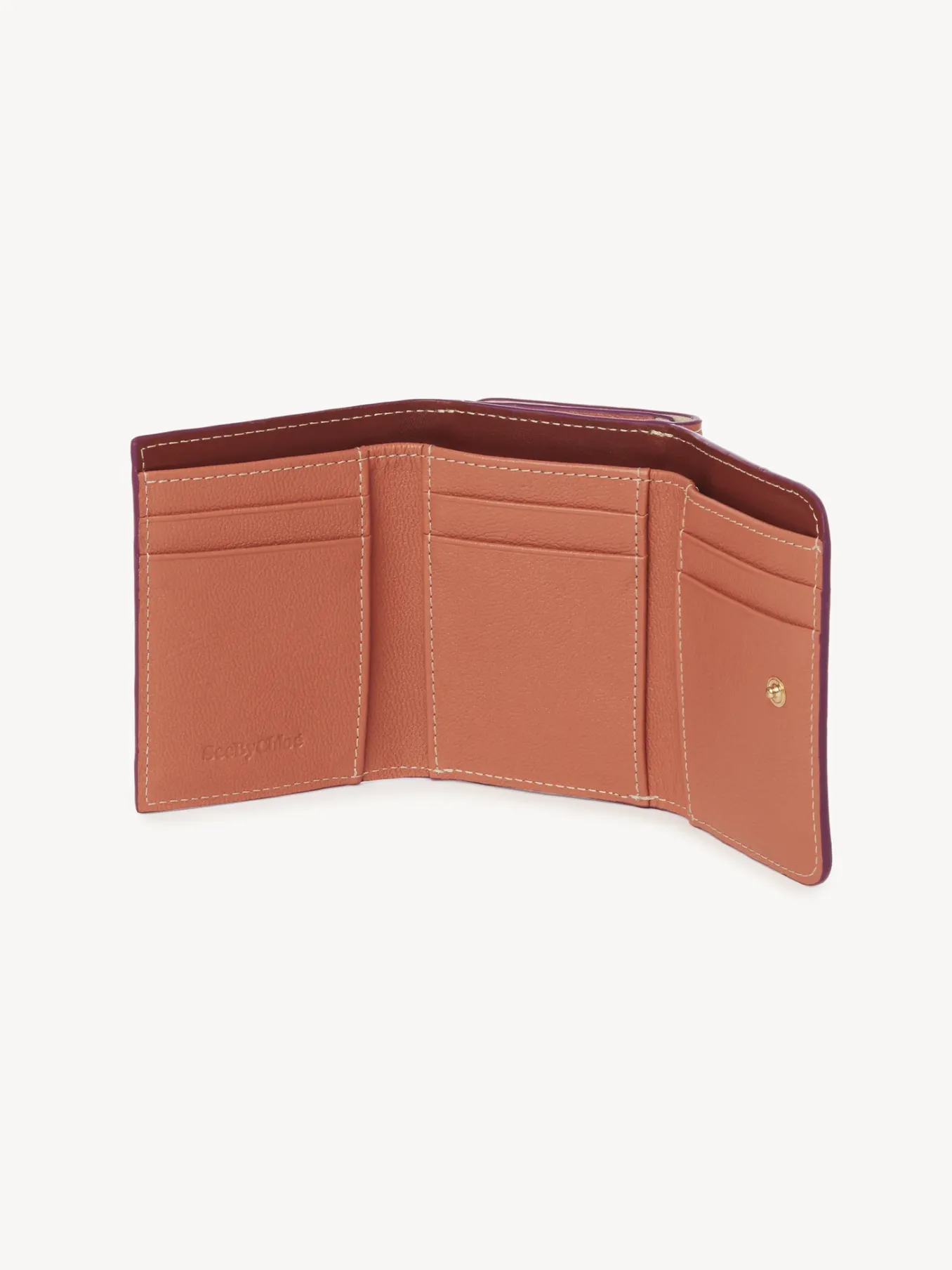 Women Chloé Layers Medium Tri-Fold