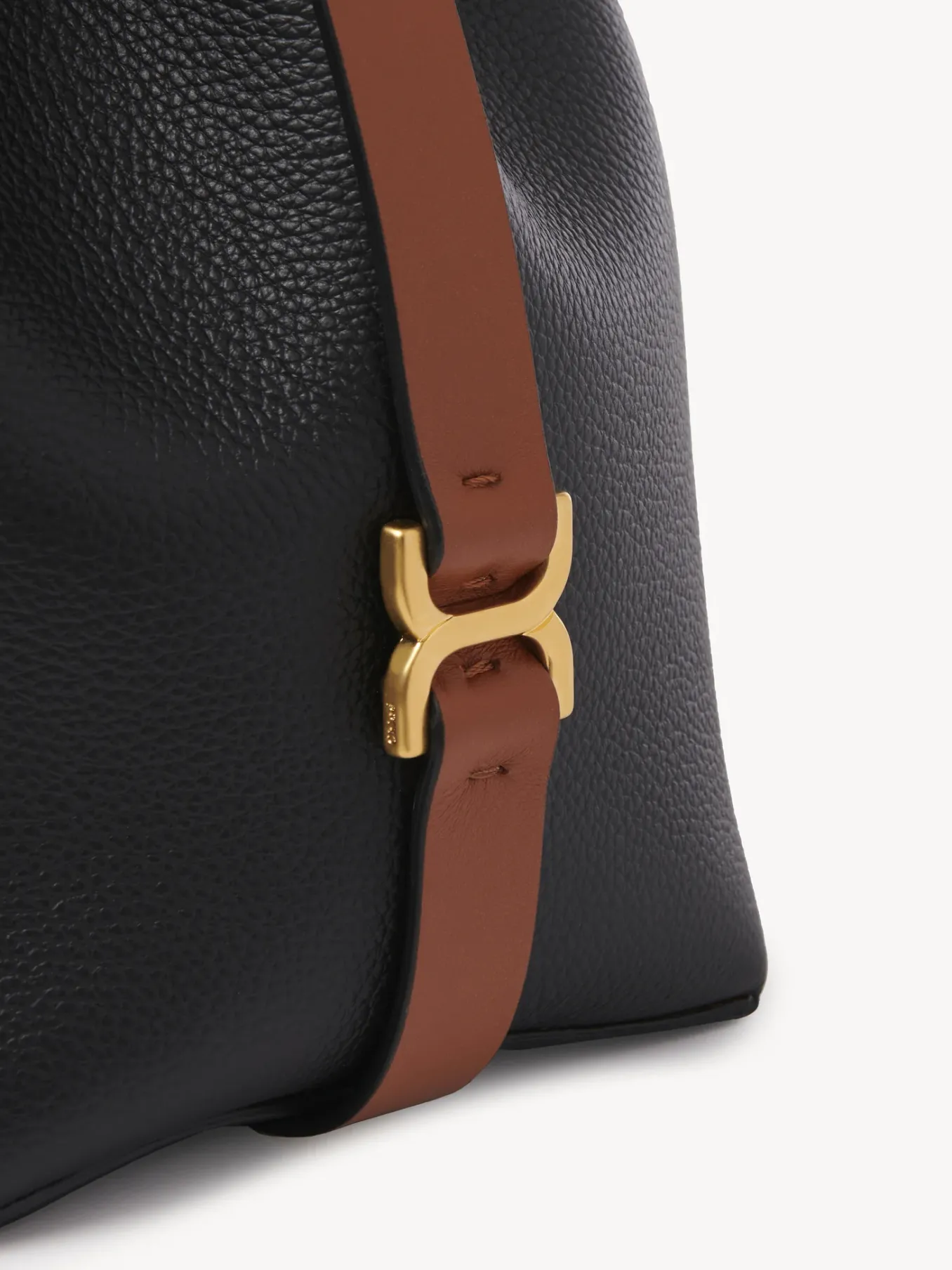 Women Chloé Marcie Bucket Bag