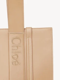 Women Chloé Medium Woody Tote Bag