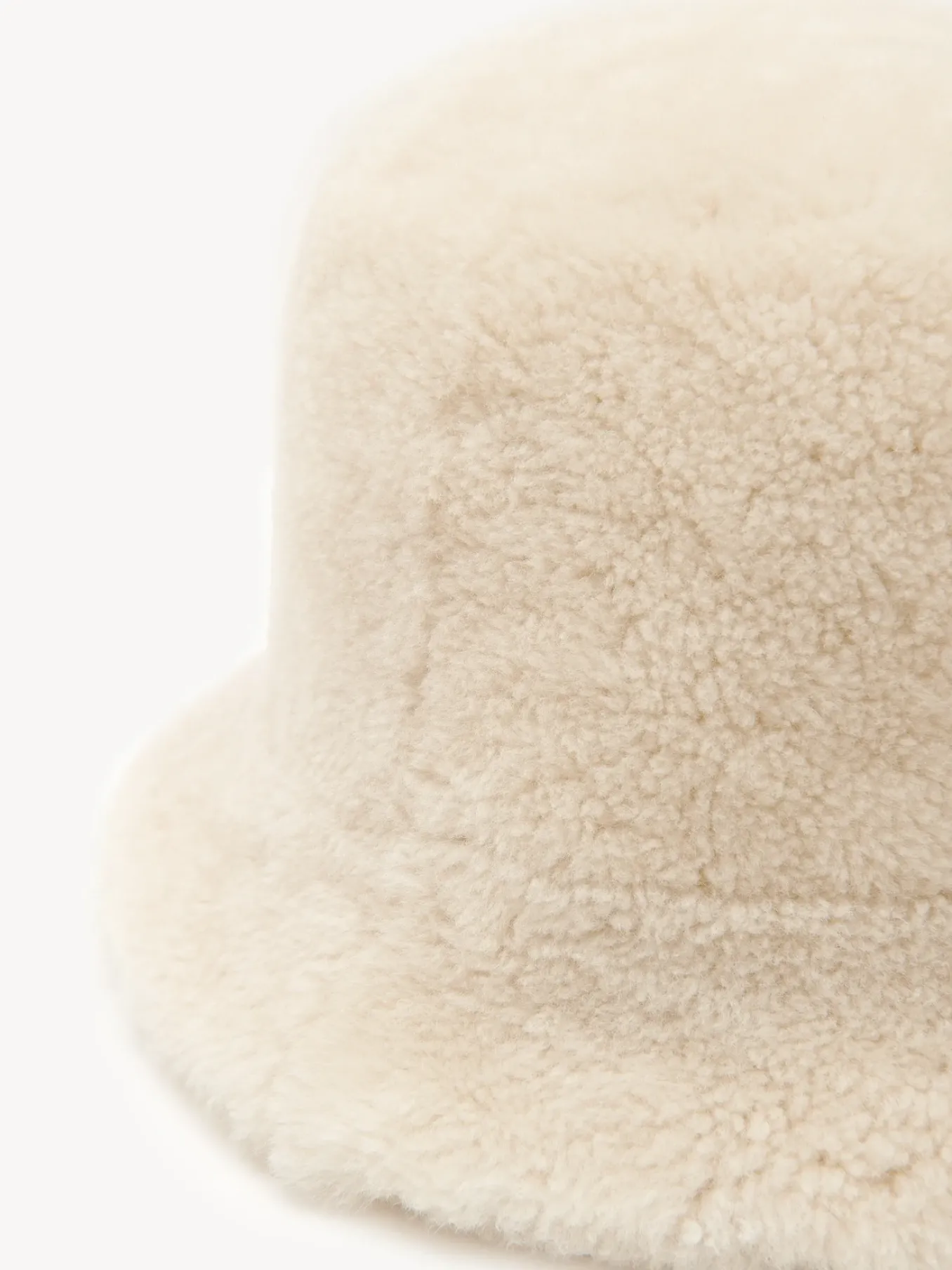 Women Chloé Shearling Hat