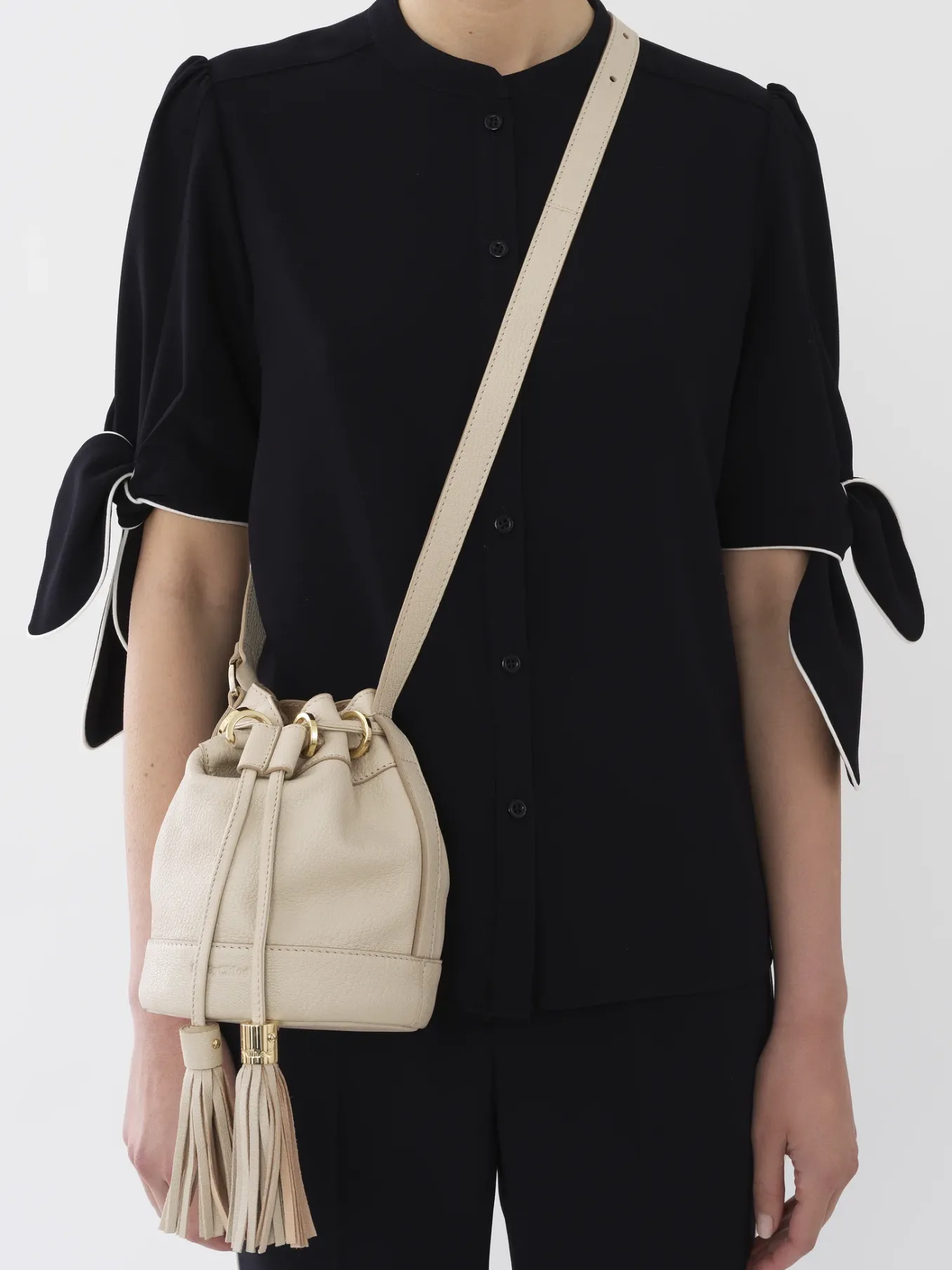 Women Chloé Vicki Small Bucket Bag